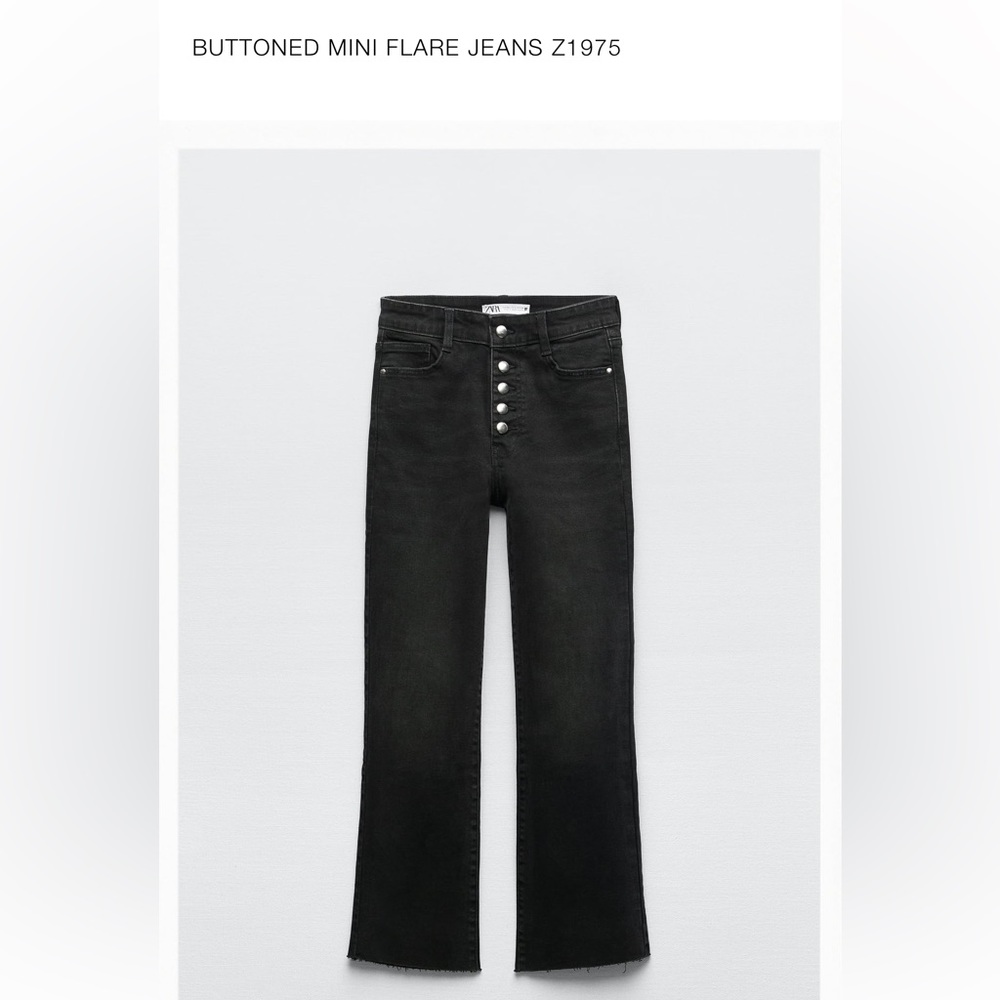 Zara buttoned up flare jeans